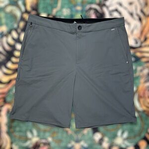 Vuori Fleet Shorts Performance Golf Chino Preppy Utility Stretch V3043 Gray XL